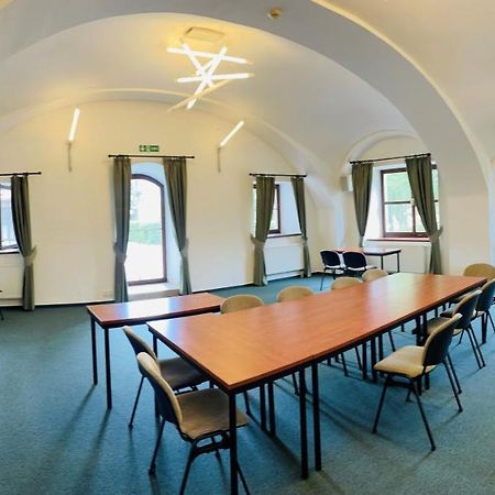 Depandance - Vedlejsi Budova U Zamku Třešť Extérieur photo
