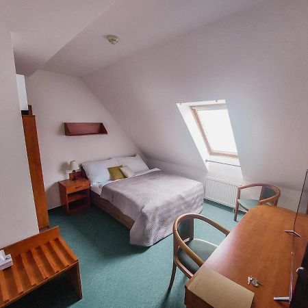 Depandance - Vedlejsi Budova U Zamku Třešť Extérieur photo