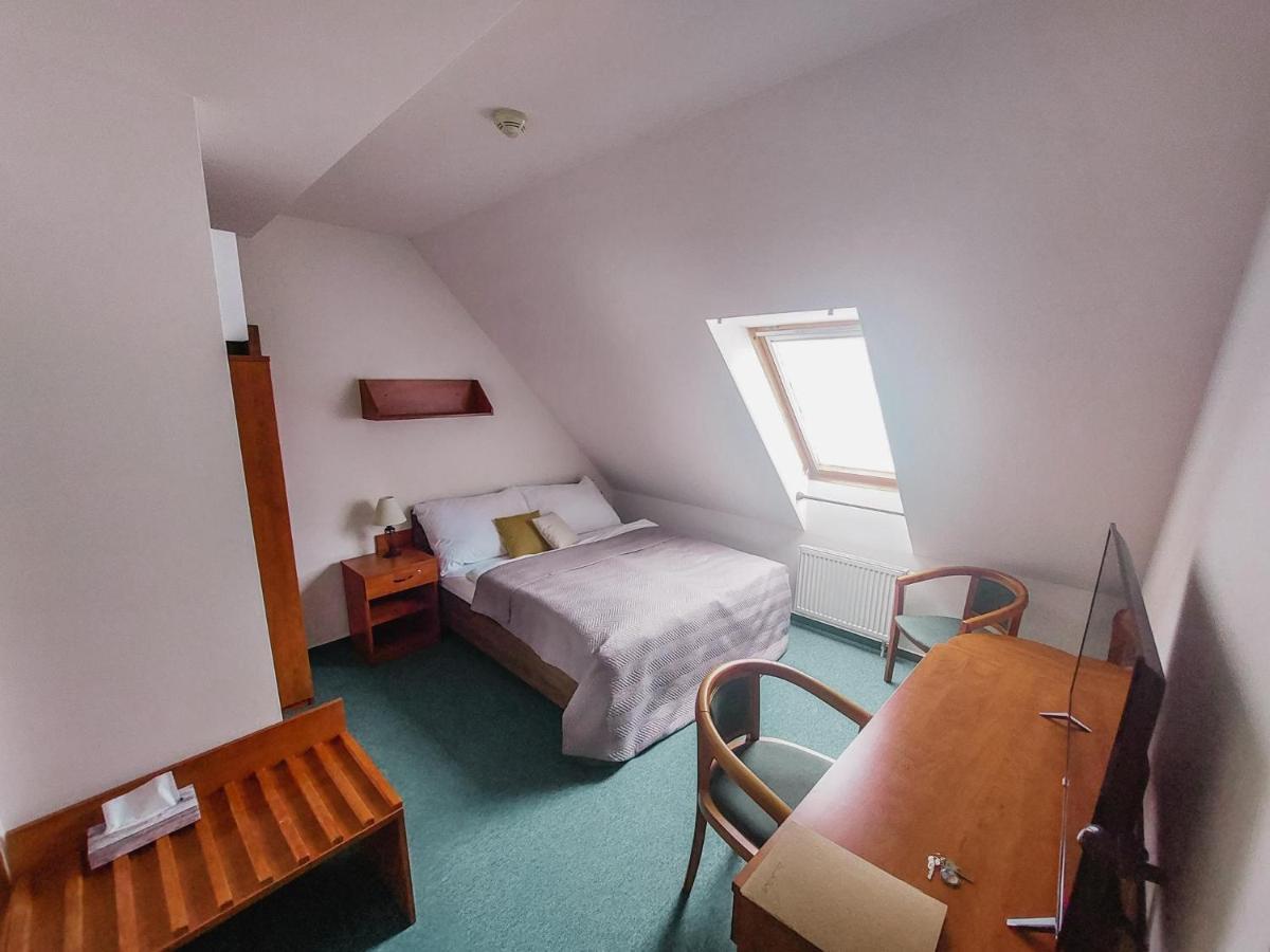 Depandance - Vedlejsi Budova U Zamku Třešť Extérieur photo